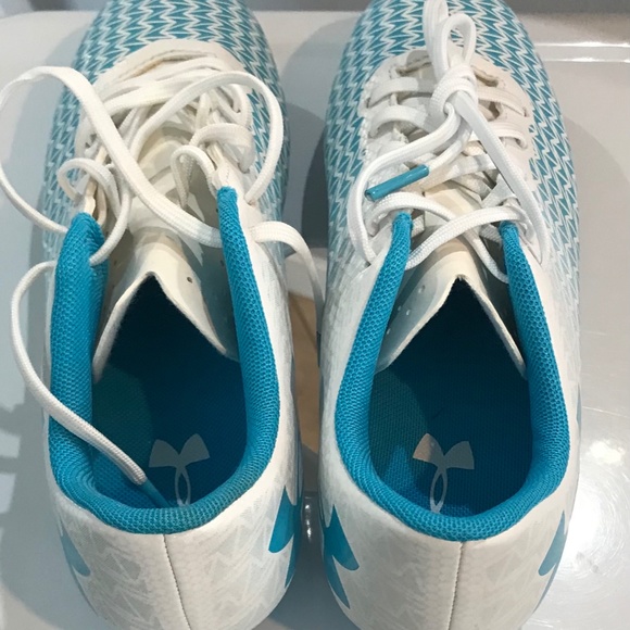 **NEW** Under Armour CF FORCE 3.0 Cleats Size 3 - Picture 3 of 4
